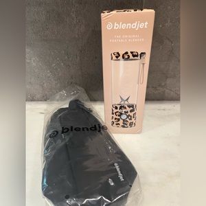 NEW Blendjet portable blender with carrying case
